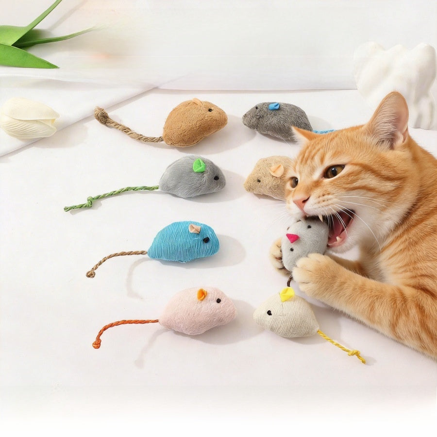 Cat toy: realistic plush mouse