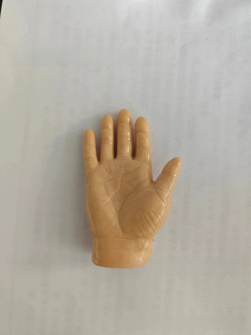 Tiktok Trending Finger Toy Gloves for Cat Teasing and Petting, Creative Plastic Gloves with Left and Right Hand Models, Wholesale Pet Cat Toys