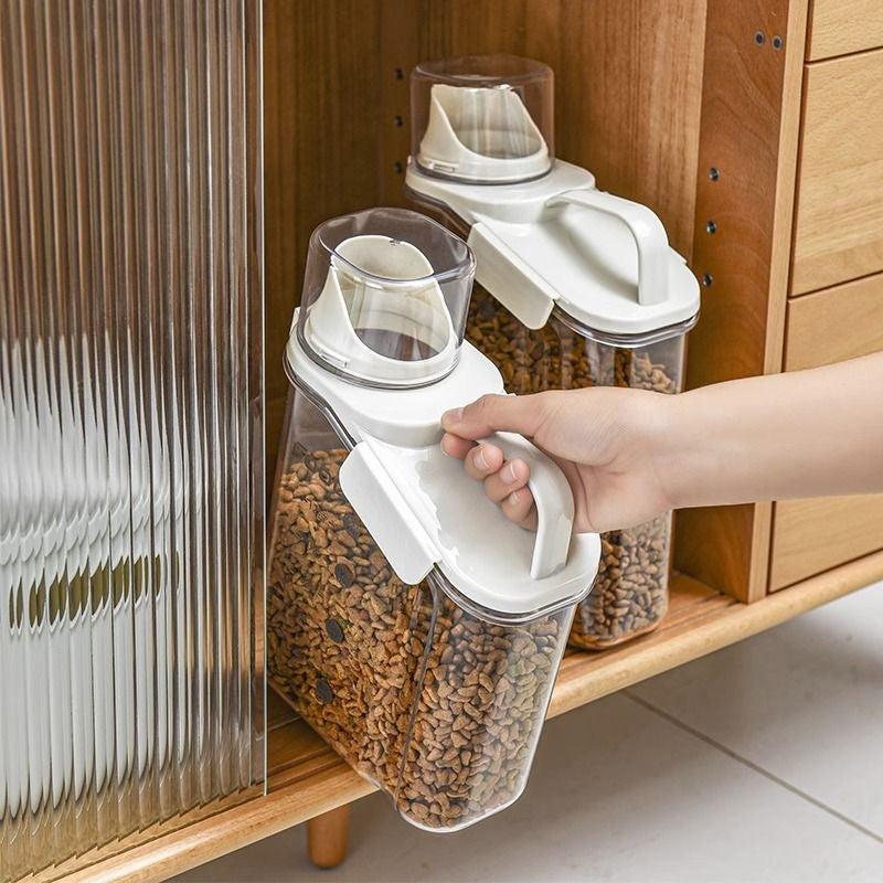 Cat food storage bucket