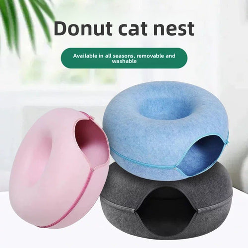 All-season semi-enclosed cat bed