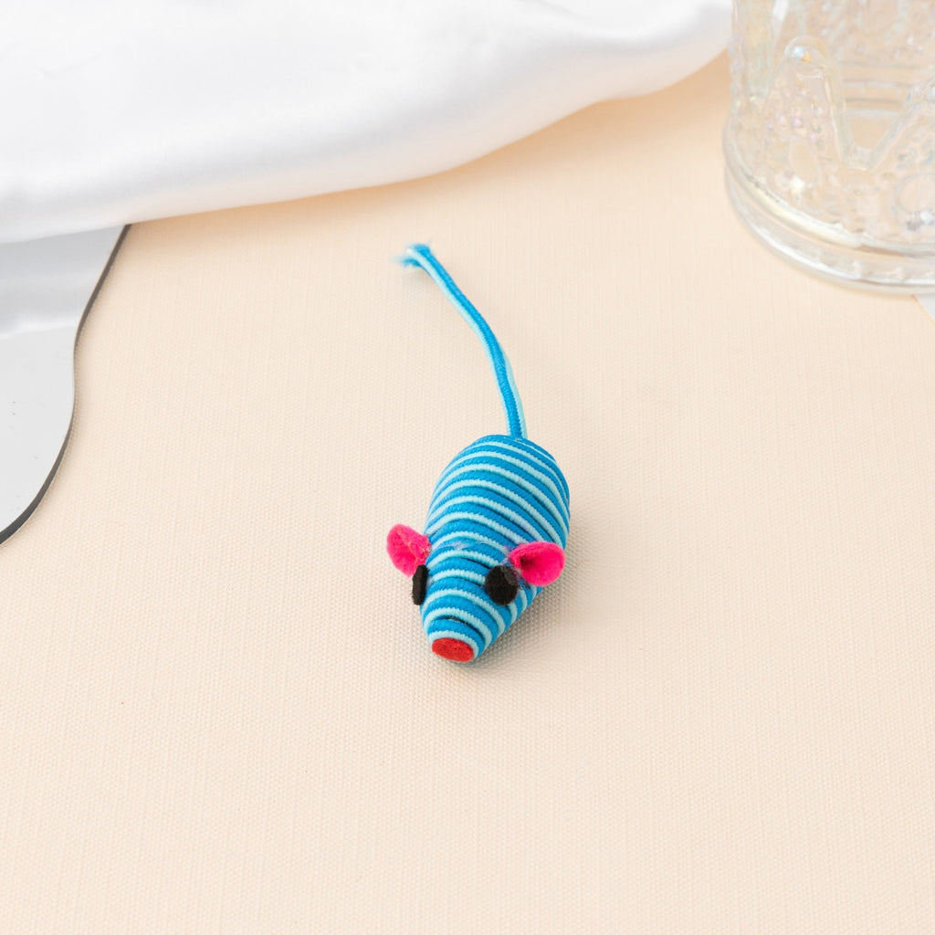 Cat toy: realistic plush mouse