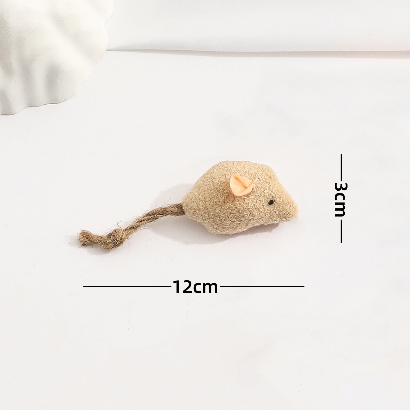 Cat toy: realistic plush mouse