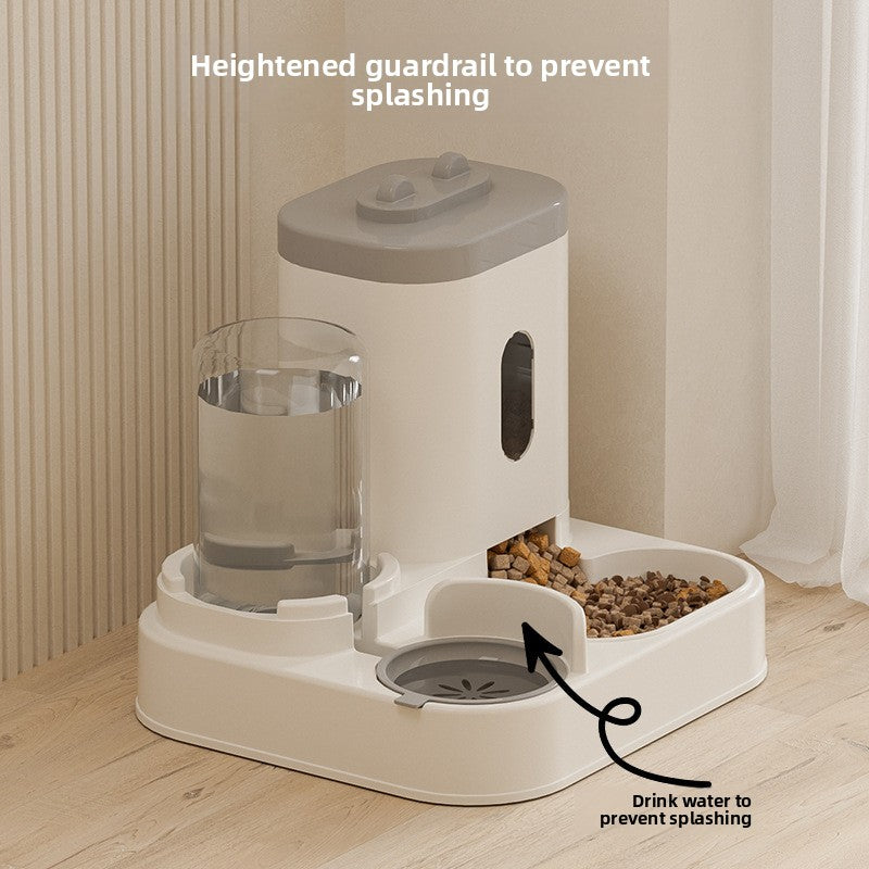 Automatic cat feeder